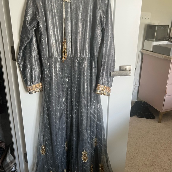 3 piece Anarkali gray and gold dress with kiran and banarsi work - Picture 7 of 7